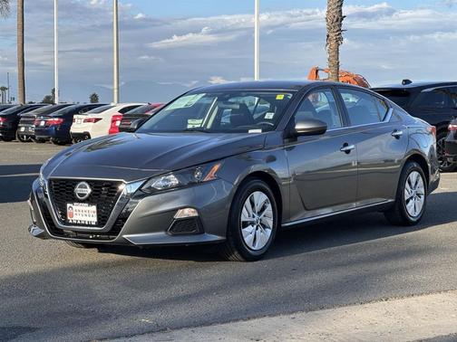 2022 Nissan Altima S FWD