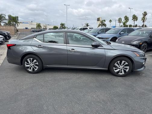 2022 Nissan Altima S FWD