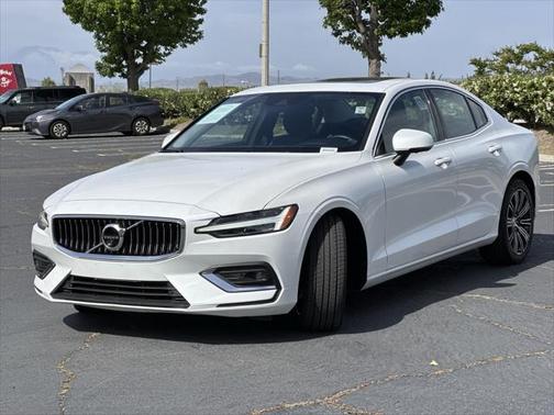 2022 Volvo S60 T5