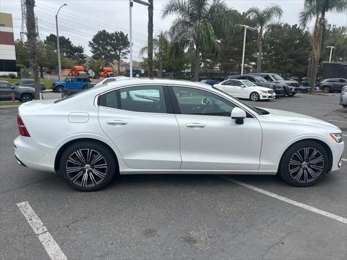 2022 Volvo S60 T5 Inscription