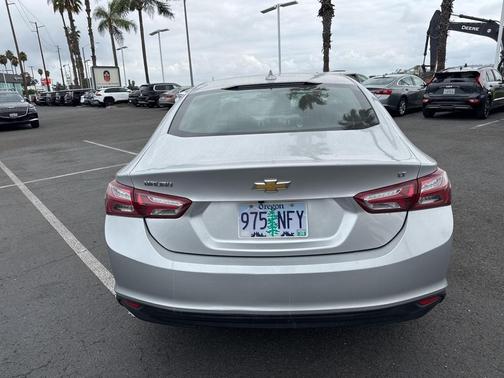2022 Chevrolet Malibu FWD LT
