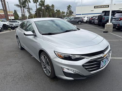 2022 Chevrolet Malibu FWD LT