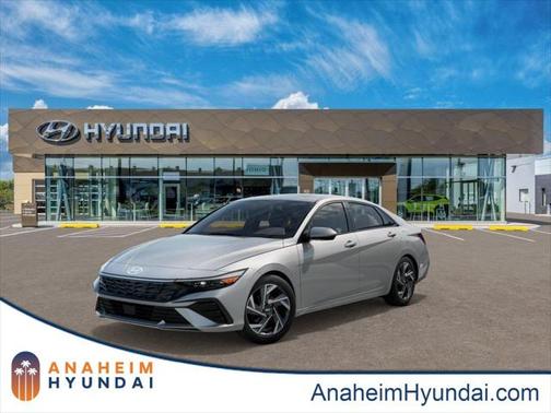 2025 Hyundai ELANTRA SEL