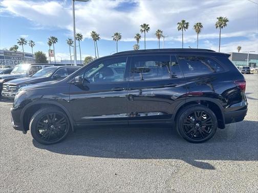 2022 Honda Pilot AWD Black Edition