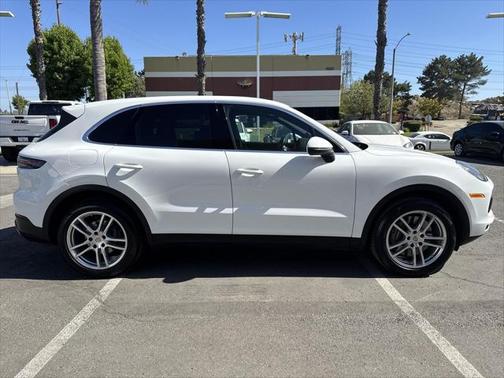 2021 Porsche Cayenne Base