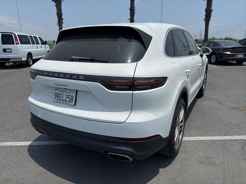 2021 Porsche Cayenne Base