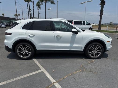 2021 Porsche Cayenne Base