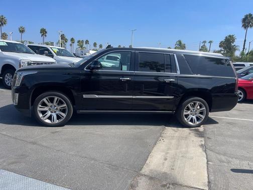 2019 Cadillac Escalade ESV Premium Luxury