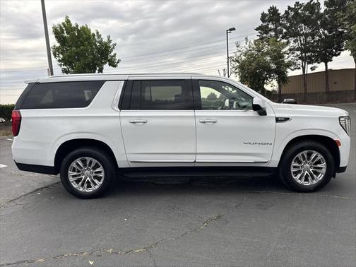 2021 GMC Yukon XL SLT