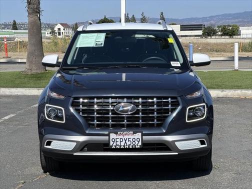 2023 Hyundai VENUE Limited