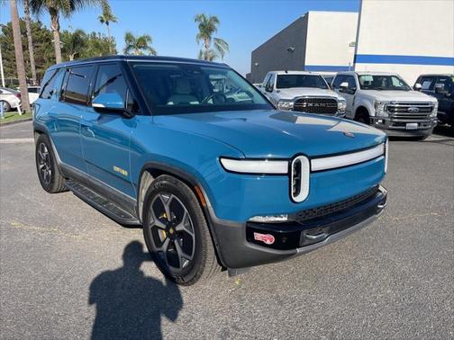 2023 Rivian R1S Adventure