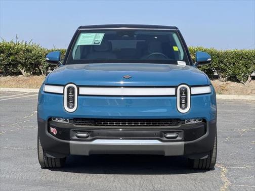 2023 Rivian R1S Adventure