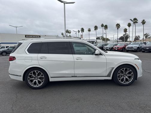 2023 BMW X7 xDrive40i