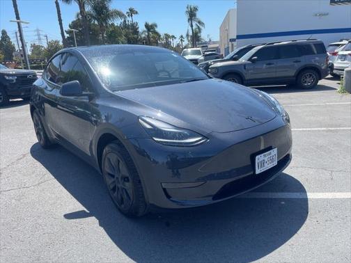 2025 Tesla Model Y Long Range Dual Motor All-Wheel Drive