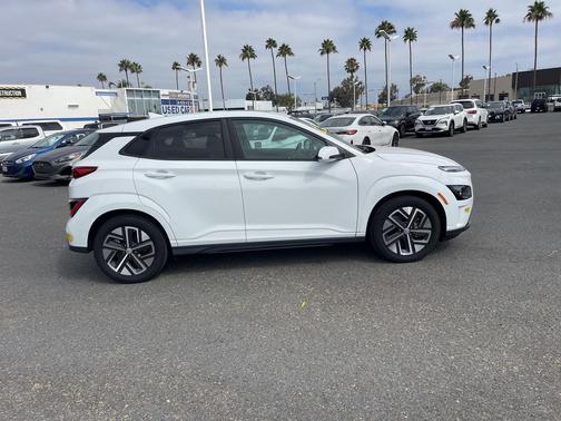 2022 Hyundai KONA EV SEL
