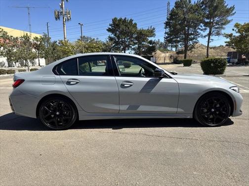 2025 BMW 330 i