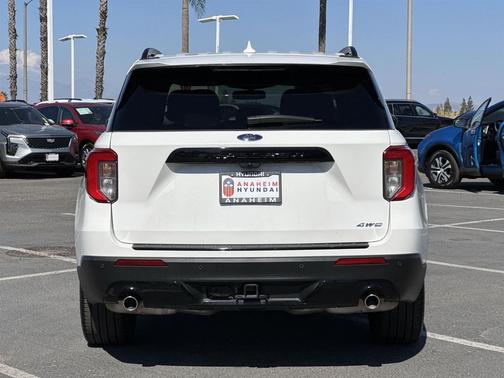 2024 Ford Explorer ST-Line
