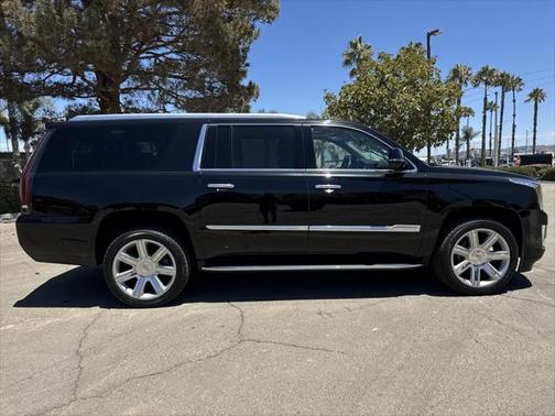 2020 Cadillac Escalade ESV Luxury