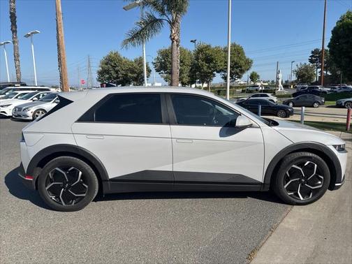 2022 Hyundai IONIQ 5 SE
