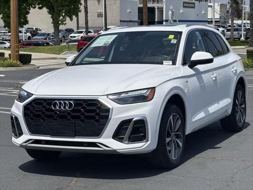 2024 Audi Q5 45 S line Premium Plus