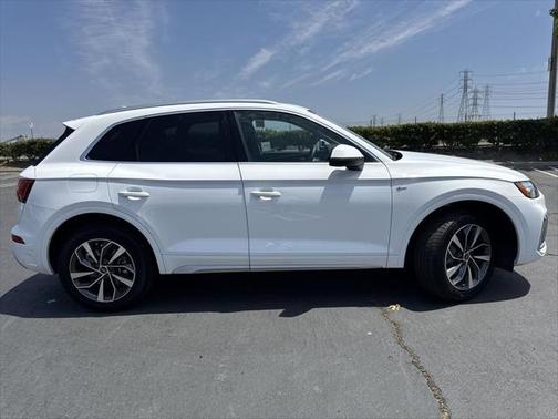 2024 Audi Q5 45 S line Premium Plus