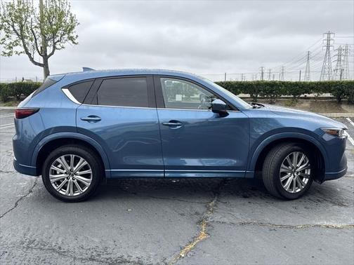 2022 Mazda CX-5 Signature