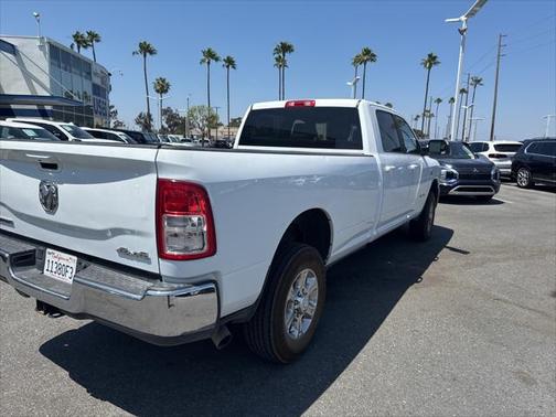 2022 RAM 2500 Big Horn Crew Cab 4x4 8' Box