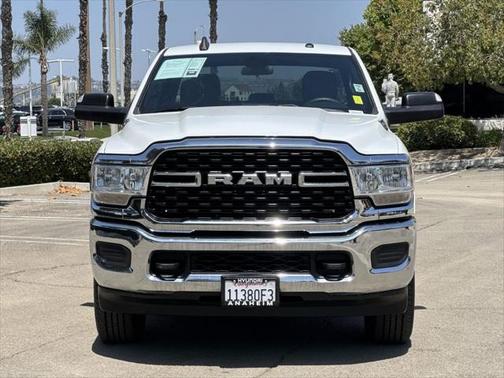 2022 RAM 2500 Big Horn Crew Cab 4x4 8' Box