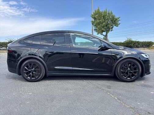 2022 Tesla Model X Plaid Tri Motor All-Wheel Drive