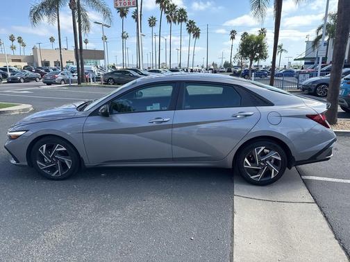 2025 Hyundai ELANTRA Sport