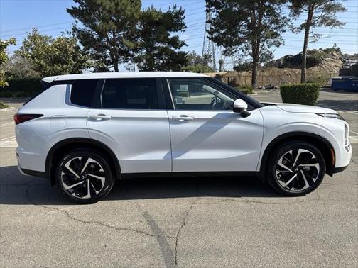 2023 Mitsubishi Outlander SE 2.5 2WD