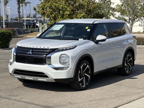 2023 Mitsubishi Outlander SE 2.5 2WD