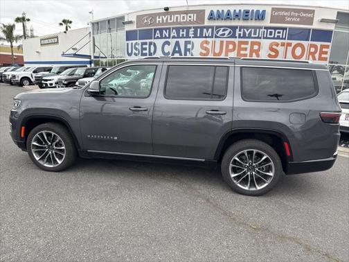 2022 Jeep Wagoneer Series III 4x4
