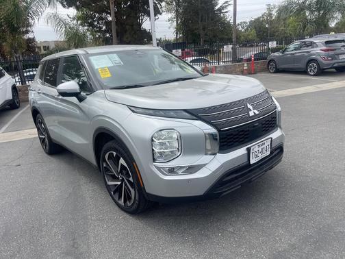 2024 Mitsubishi Outlander SE 2.5 2WD