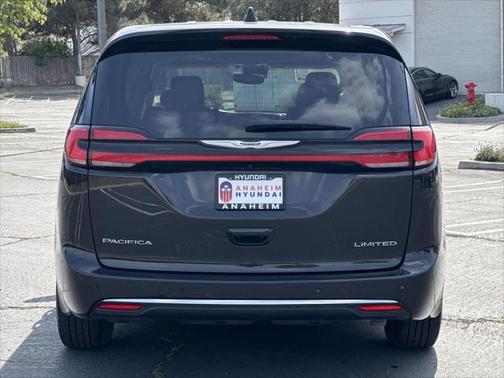 2024 Chrysler Pacifica Limited