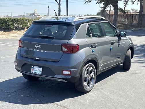 2024 Hyundai VENUE Limited