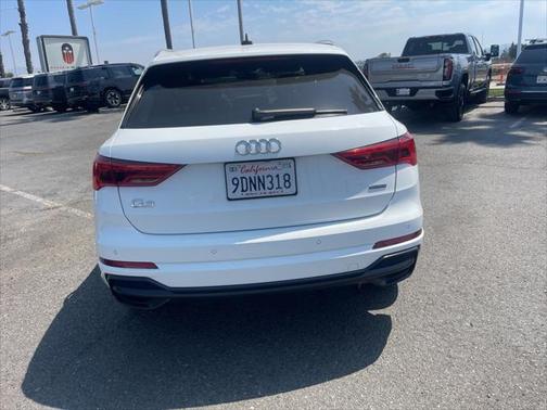 2022 Audi Q3 45 S line Premium