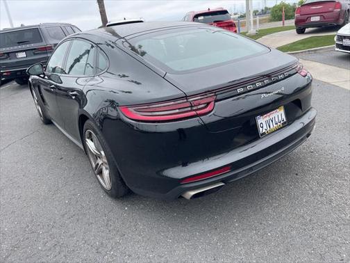 2018 Porsche Panamera 4