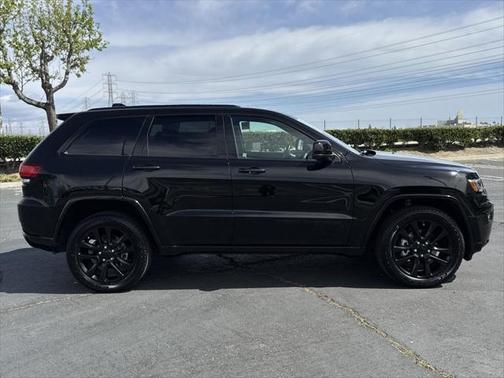 2020 Jeep Grand Cherokee Altitude