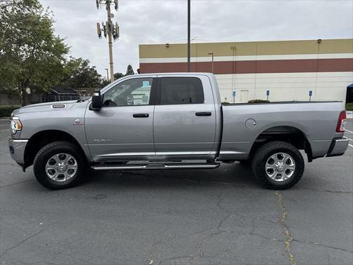 2023 RAM 2500 Big Horn Crew Cab 4x4 6'4' Box