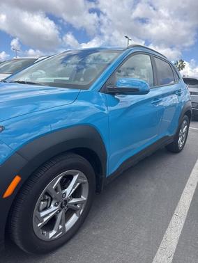 2023 Hyundai KONA SEL