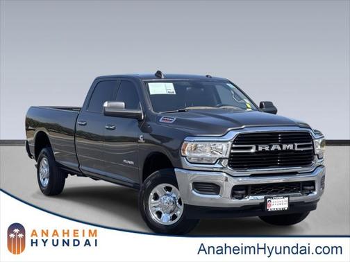 2019 RAM 2500 Big Horn Crew Cab 4x4 8' Box