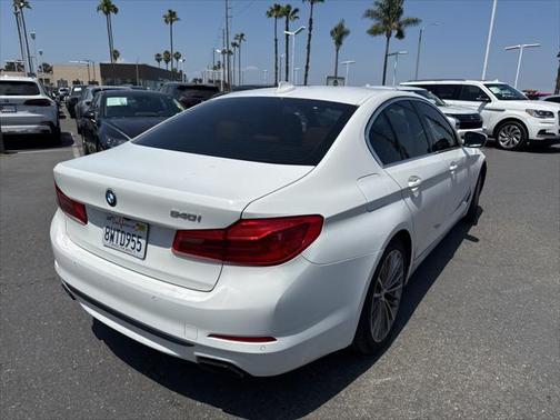 2019 BMW 540 540i