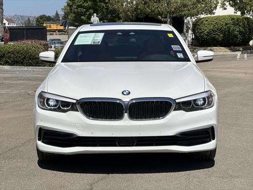 2019 BMW 540 540i