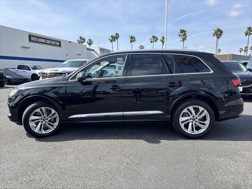 2021 Audi Q7 55 Premium Plus
