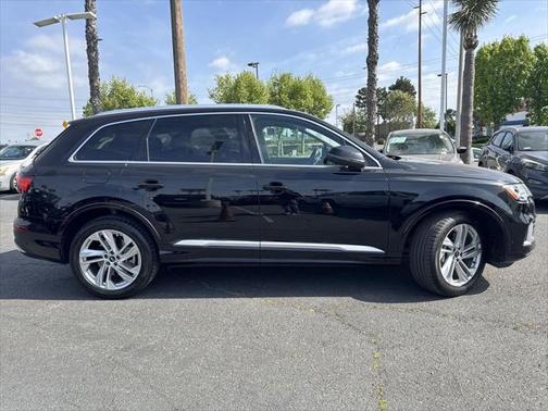 2021 Audi Q7 55 Premium Plus