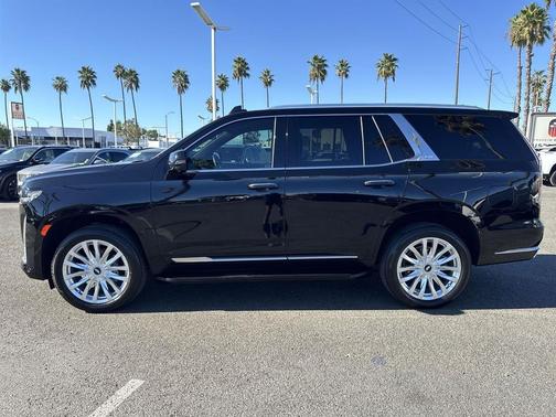 2022 Cadillac Escalade Luxury