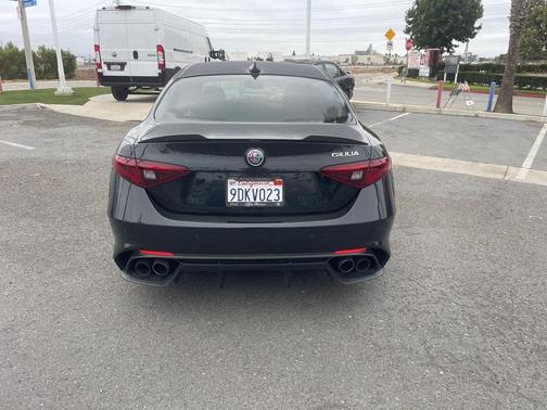 2018 Alfa Romeo Giulia Quadrifoglio