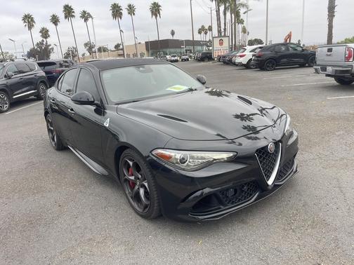 2018 Alfa Romeo Giulia Quadrifoglio
