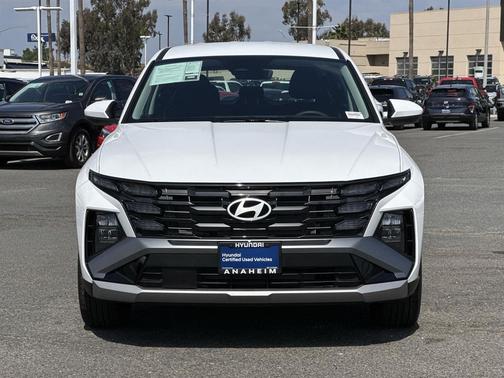 2025 Hyundai TUCSON SE